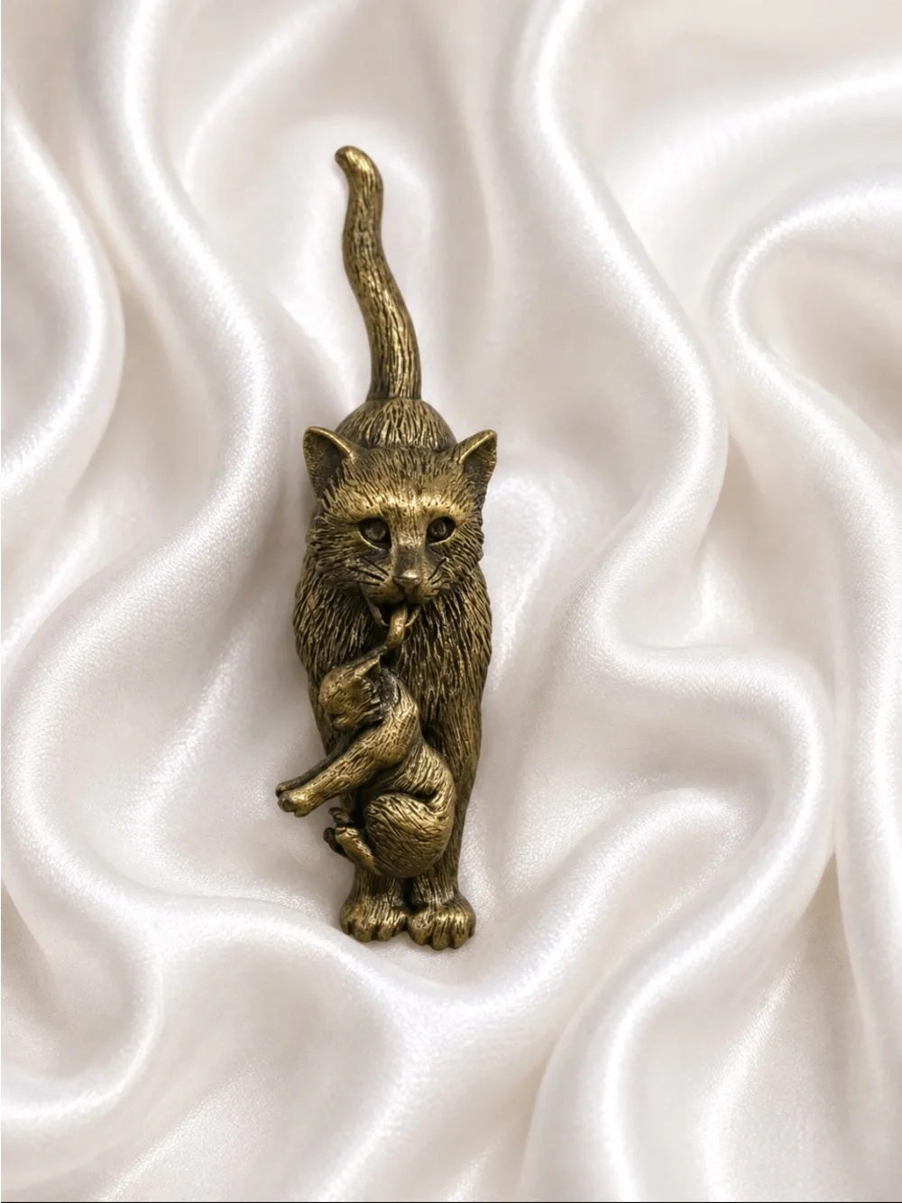 JJ Jonette VTG Mother Cat with Kitten Baby Pewter Tone Brooch Pin “SIGNED”